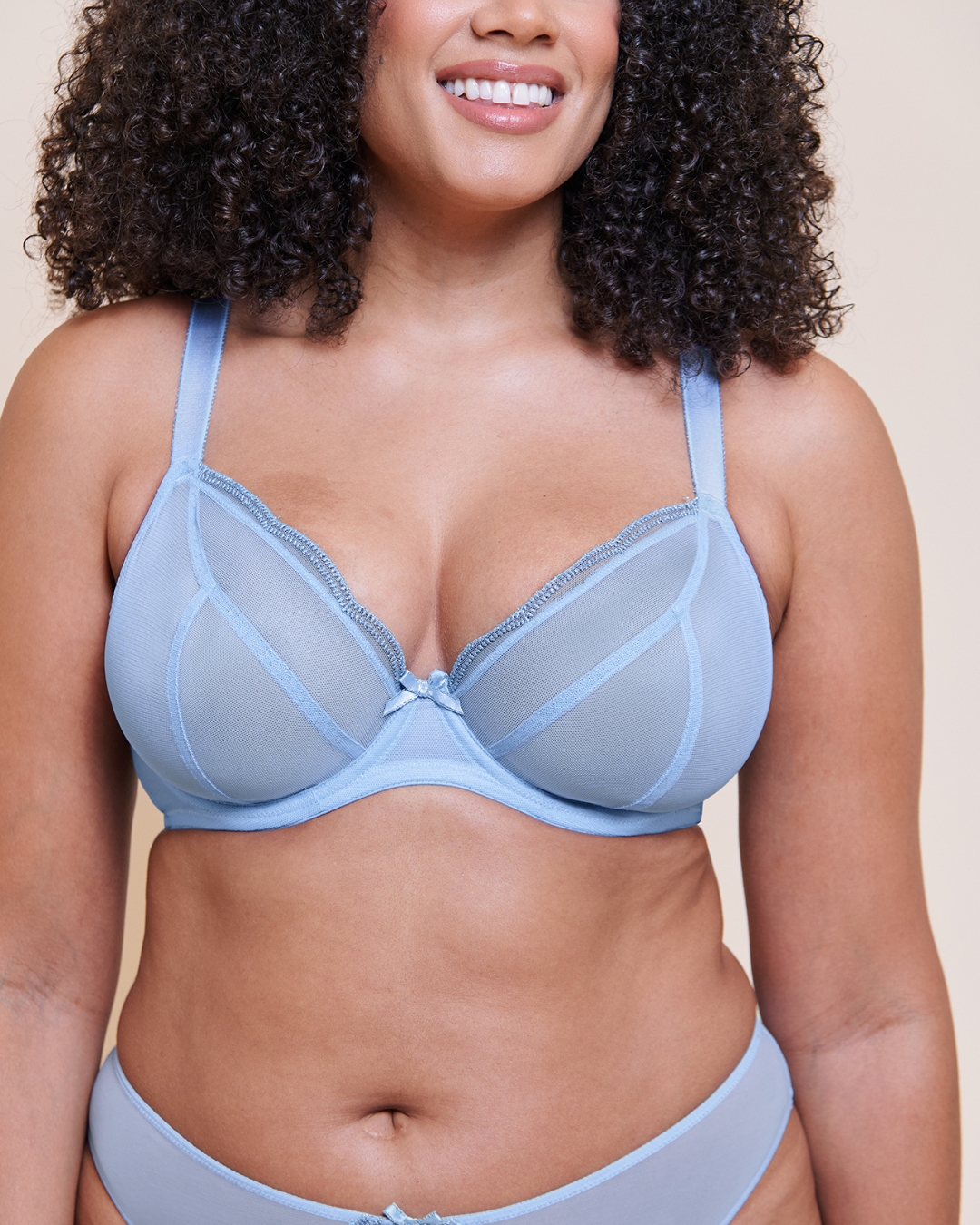 Lightstyle Scallop Plunge Bra in Light Blue and Silver — detail view