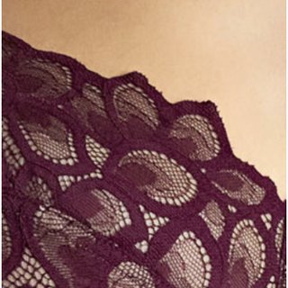 Allure stretch lace top cup detail
