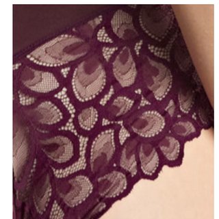Allure Spacer recycled yarn lace detail